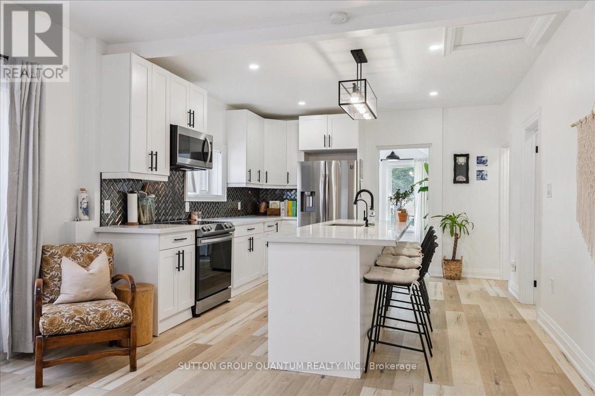 Photo 22 of 48 Aberdeen Avenue, Brantford ON