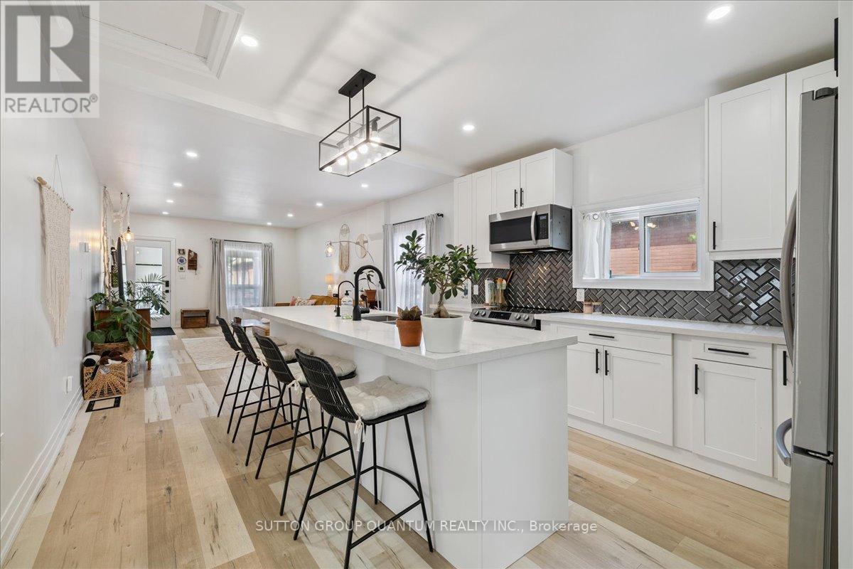 Photo 36 of 48 Aberdeen Avenue, Brantford ON