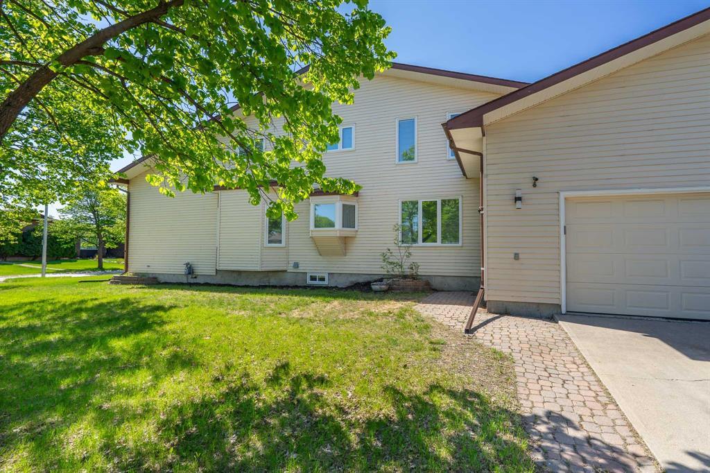 Photo 3 of 344 Rose Hill Way, Winnipeg MB