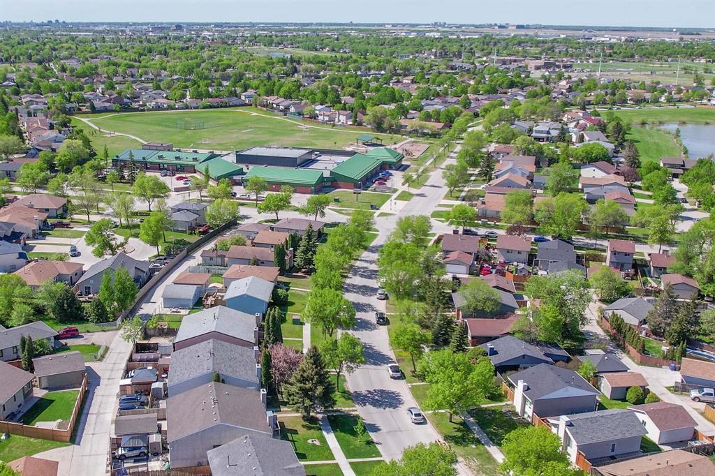 Photo 49 of 344 Rose Hill Way, Winnipeg MB
