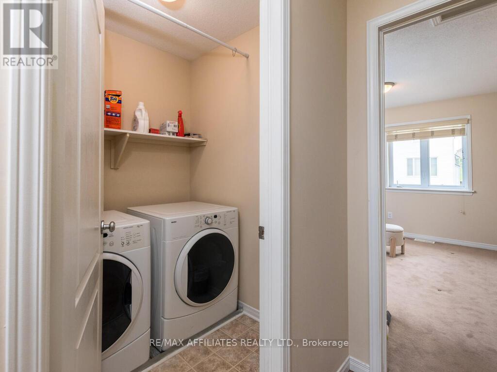 Photo 22 of 252 Badgeley Avenue, Ottawa ON