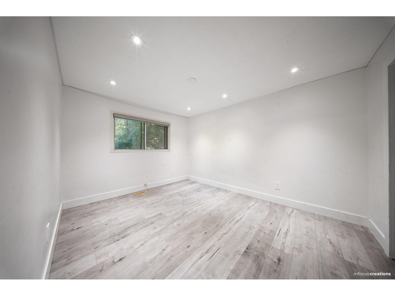 Photo 27 of 7126 130 Street, Surrey BC