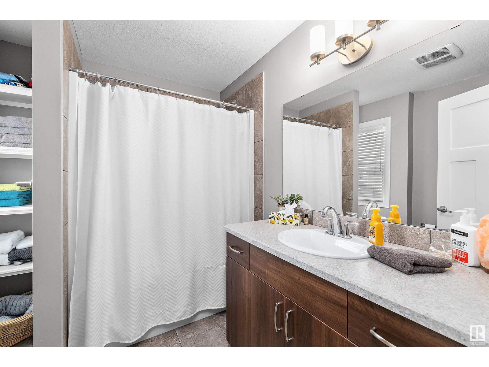 Photo 5 of 166 Sturtz Bn, Leduc AB