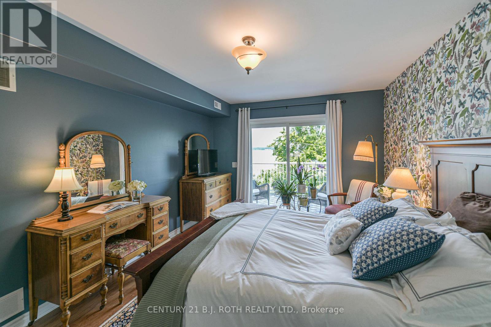 Photo 16 of 204 43 Creighton Street, Orillia ON