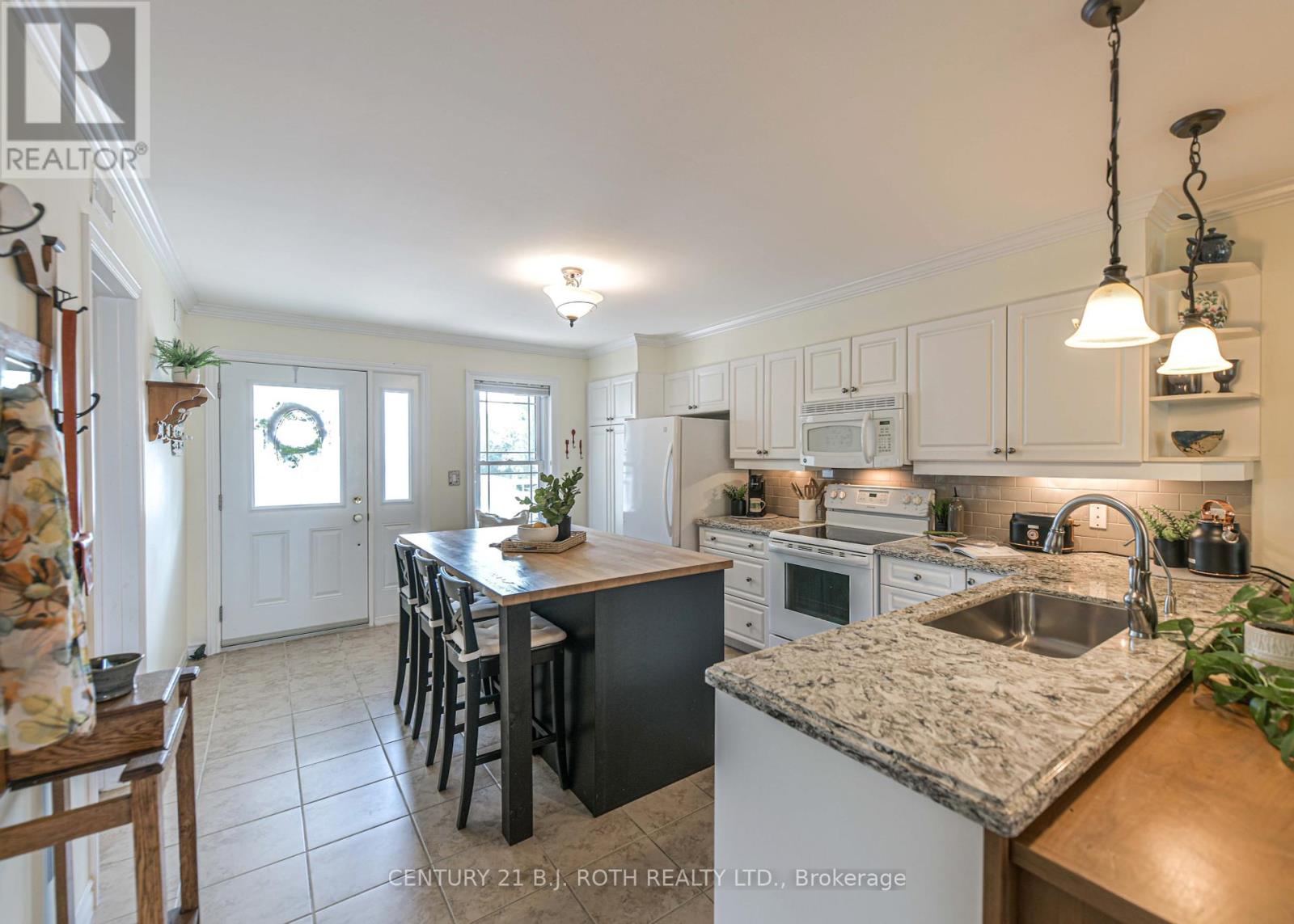 Photo 7 of 204 43 Creighton Street, Orillia ON