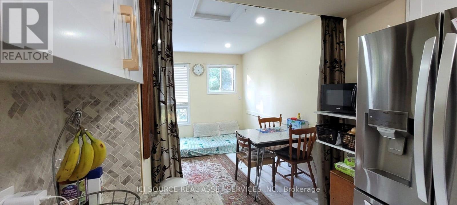 Photo 8 of Upper 2769 Willowmore Way, Mississauga ON