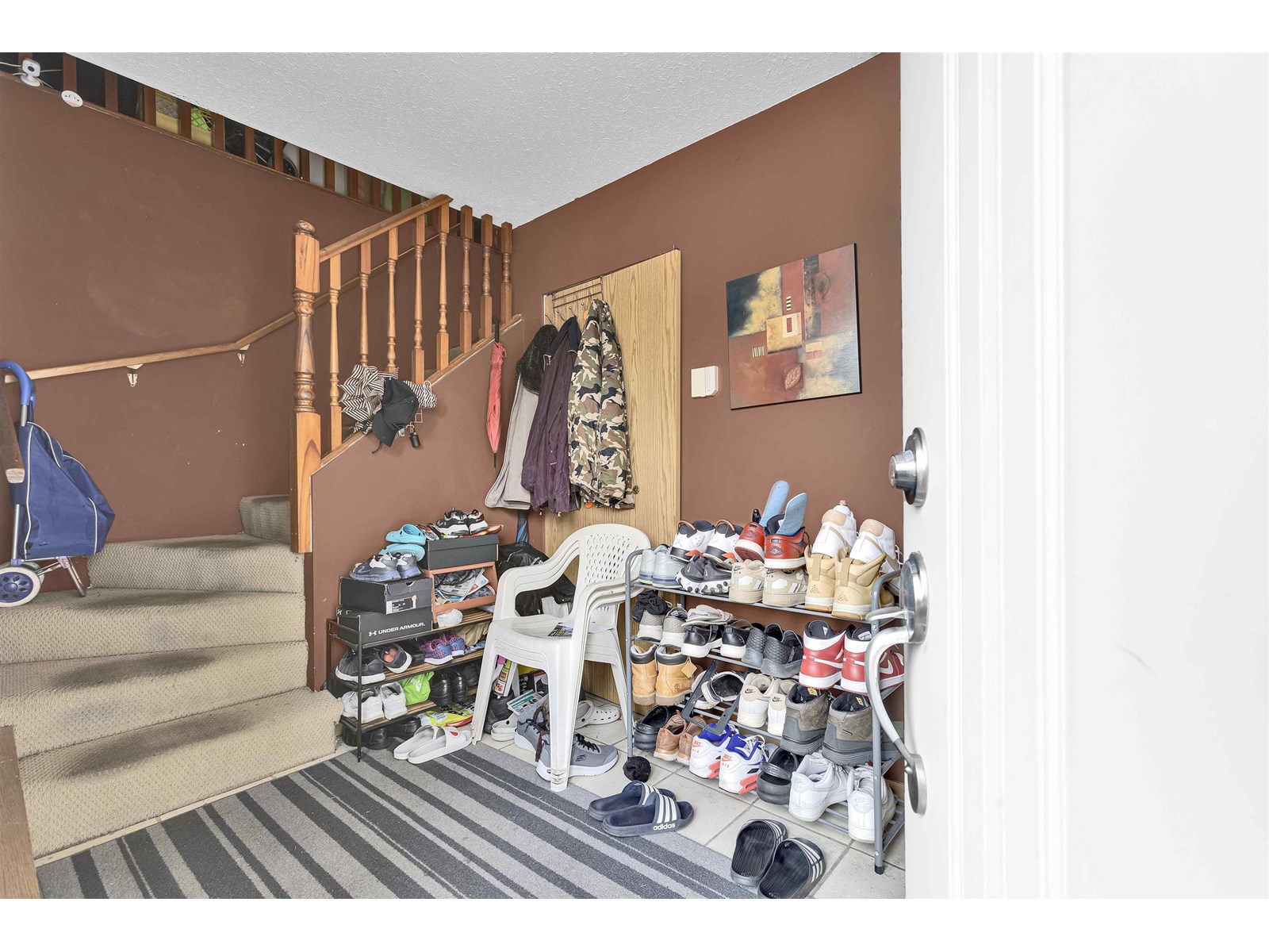 Photo 8 of 15307 85 A Avenue, Surrey BC