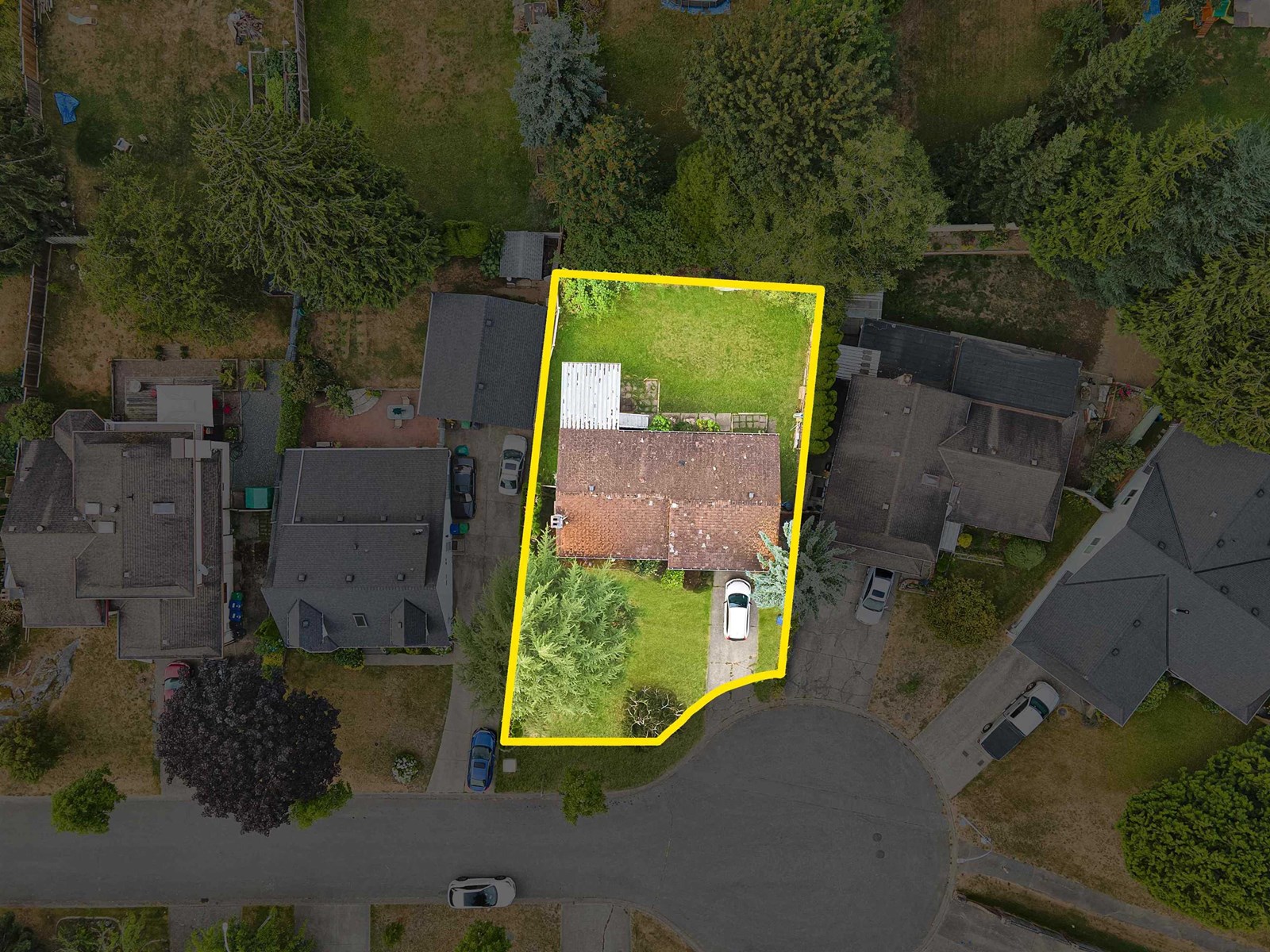 Photo 4 of 15307 85 A Avenue, Surrey BC