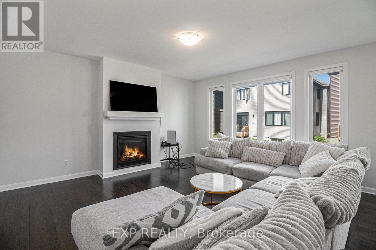 Photo 11 of 615 Idyllic Terrace, Ottawa ON