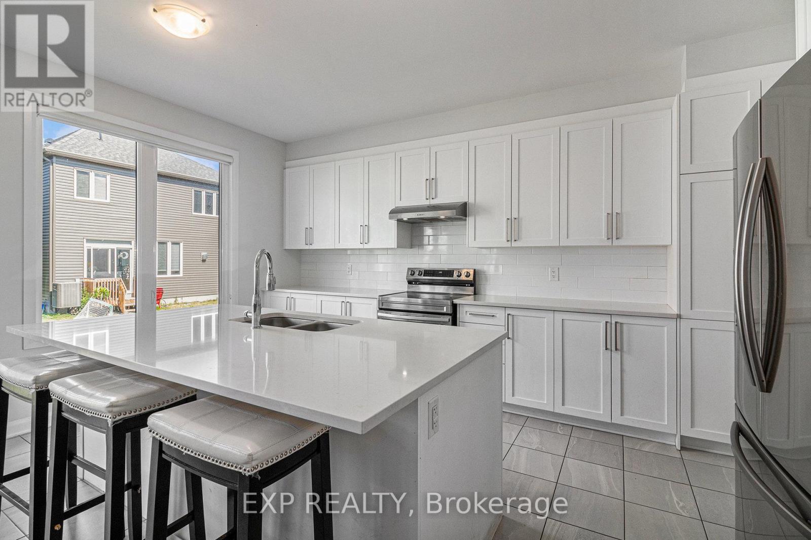 Photo 8 of 615 Idyllic Terrace, Ottawa ON