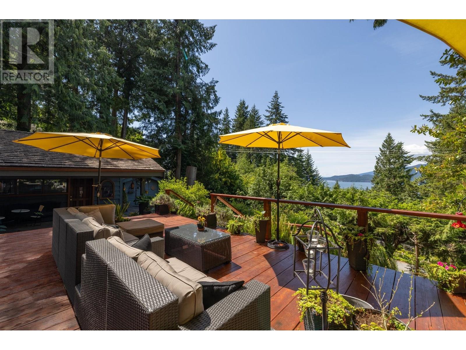 Photo 8 of 315 Bayview Road, Lions Bay BC