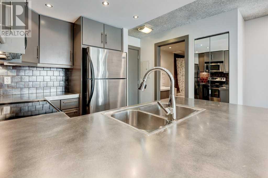 Single Family House for Sale in    Street SW Killarney/Glengarry Calgary 