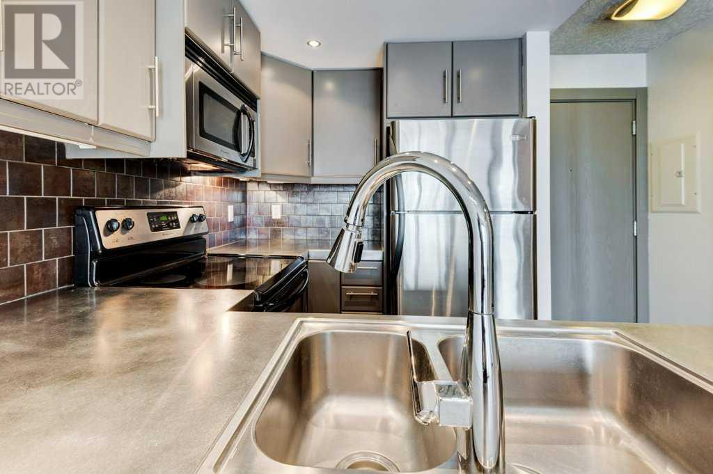 Single Family House for Sale in    Street SW Killarney/Glengarry Calgary 