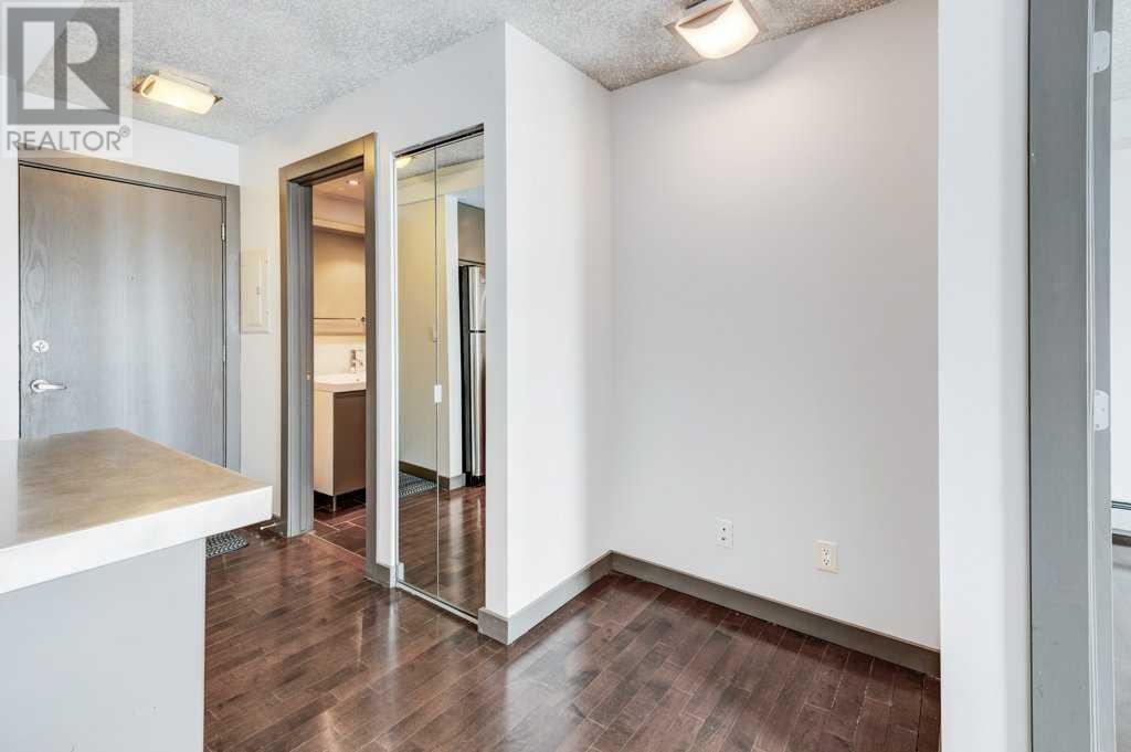 Single Family House for Sale in    Street SW Killarney/Glengarry Calgary 