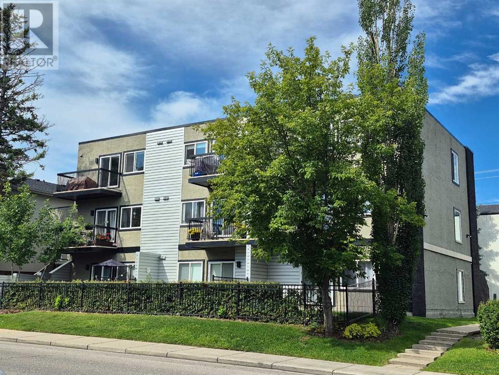 Single Family House for Sale in    Street SW Killarney/Glengarry Calgary 