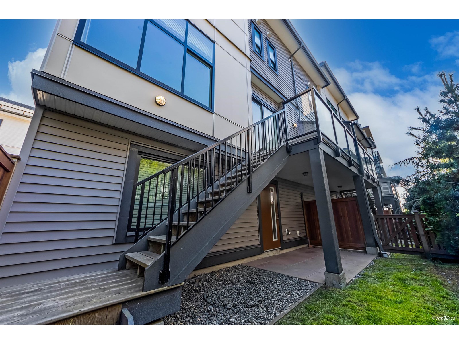 Photo 13 of 17 20849 78 B Avenue, Langley BC