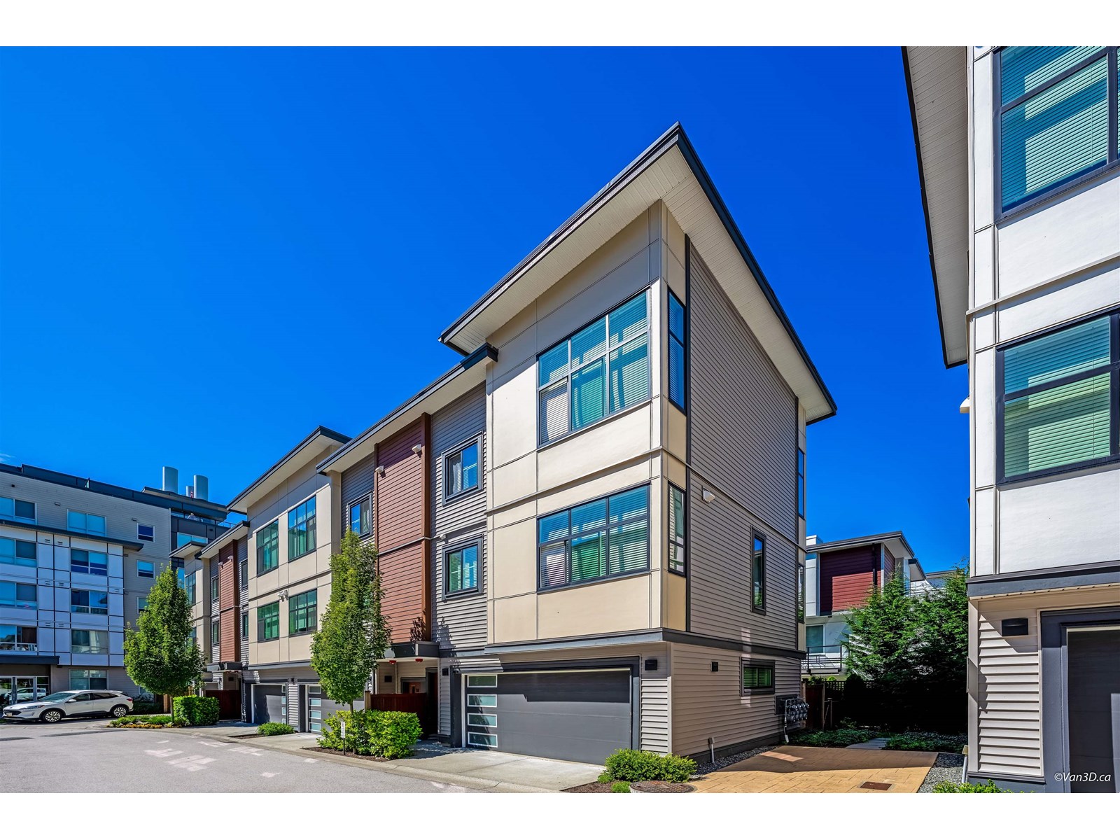 Photo 2 of 17 20849 78 B Avenue, Langley BC