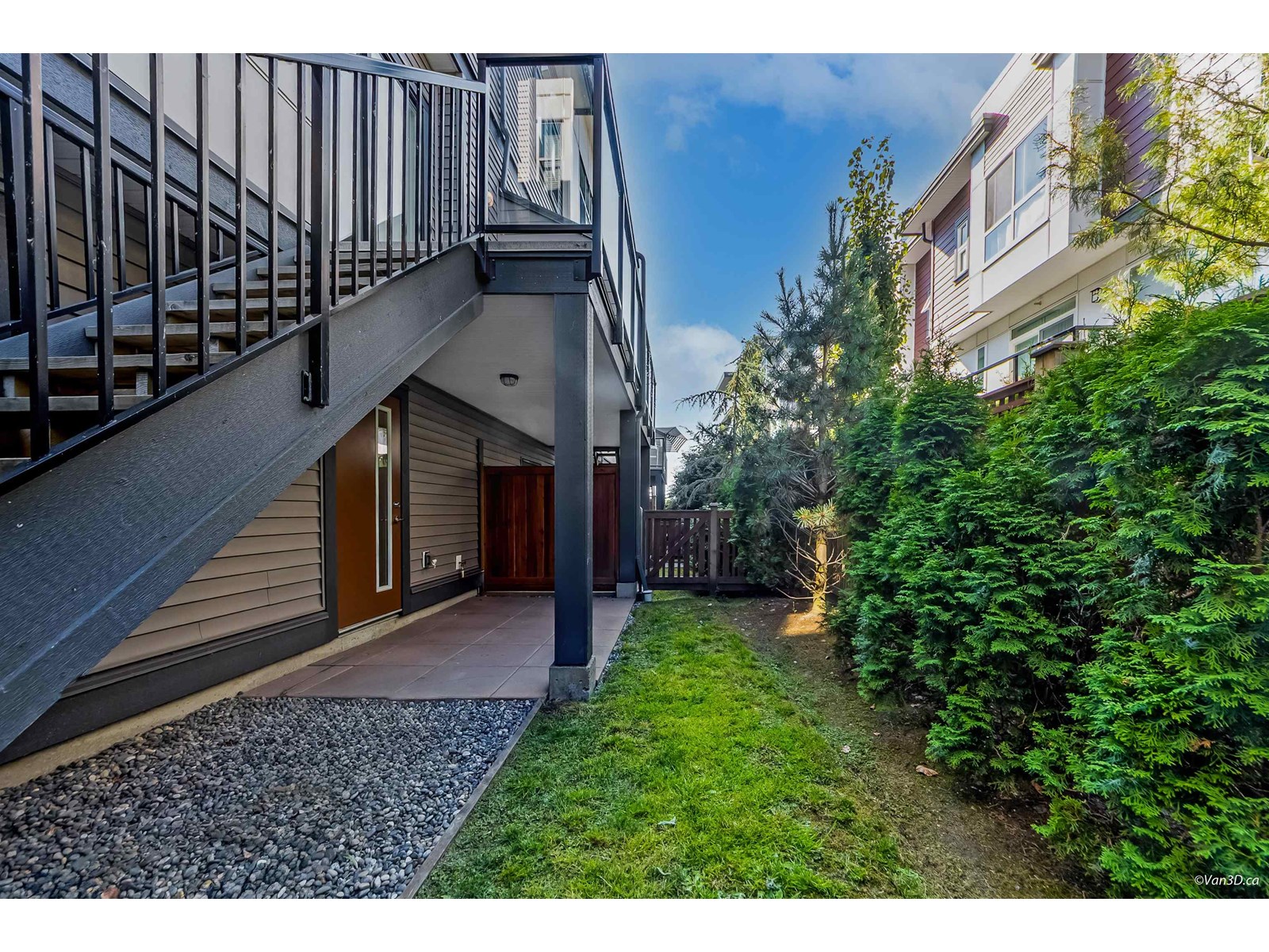 Photo 12 of 17 20849 78 B Avenue, Langley BC