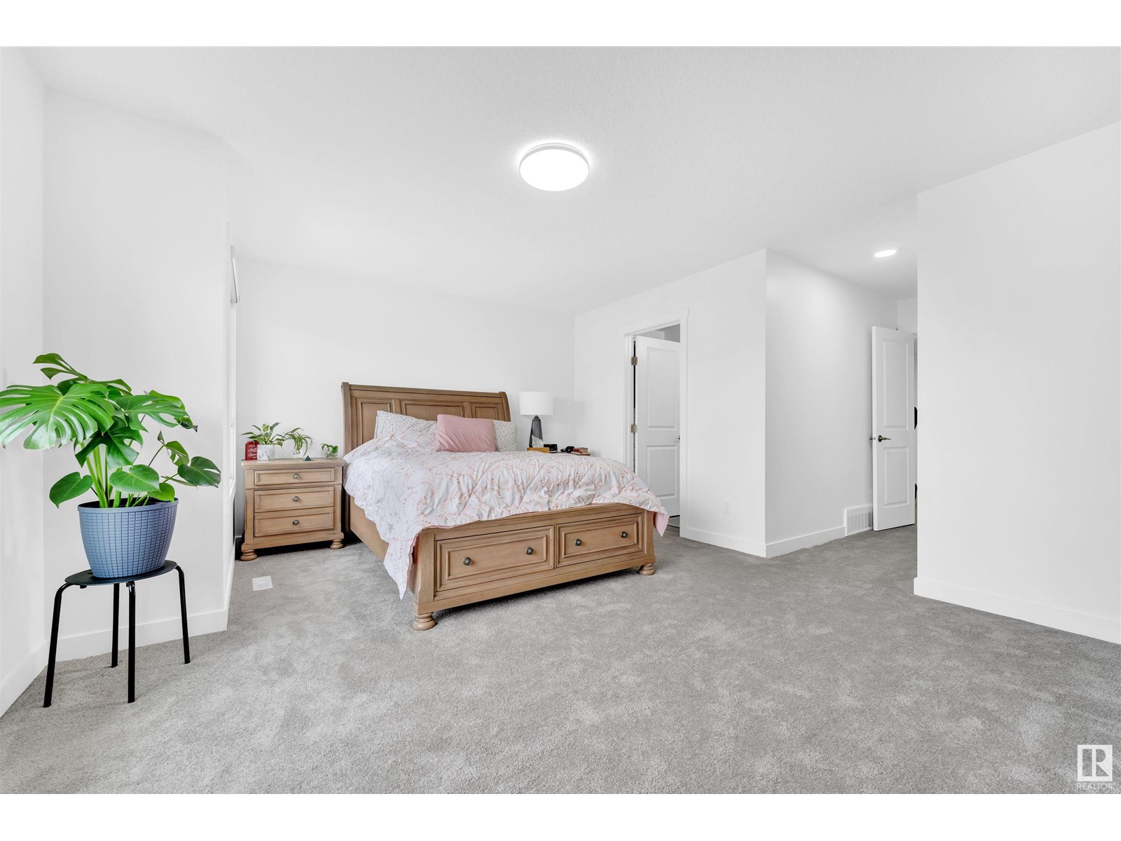 Photo 21 of 2117 209 A St Nw, Edmonton AB