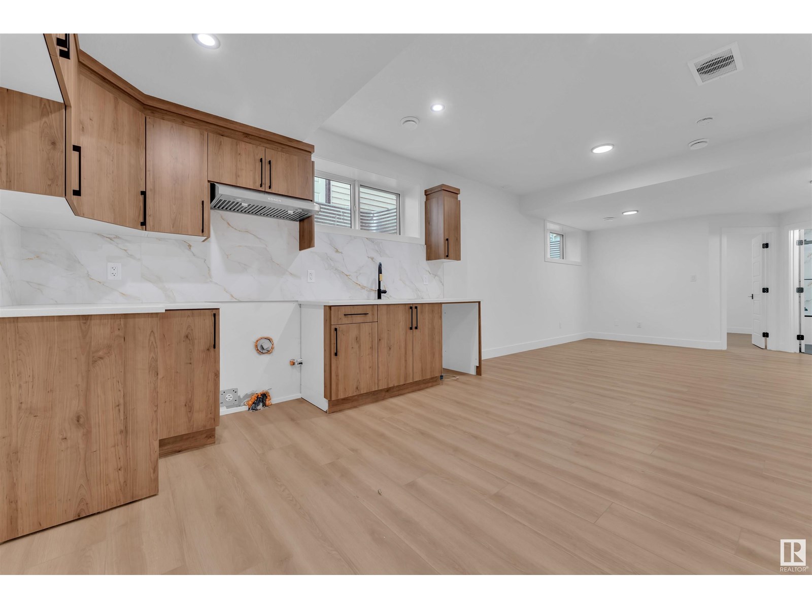 Photo 35 of 10976 138 St Nw, Edmonton AB