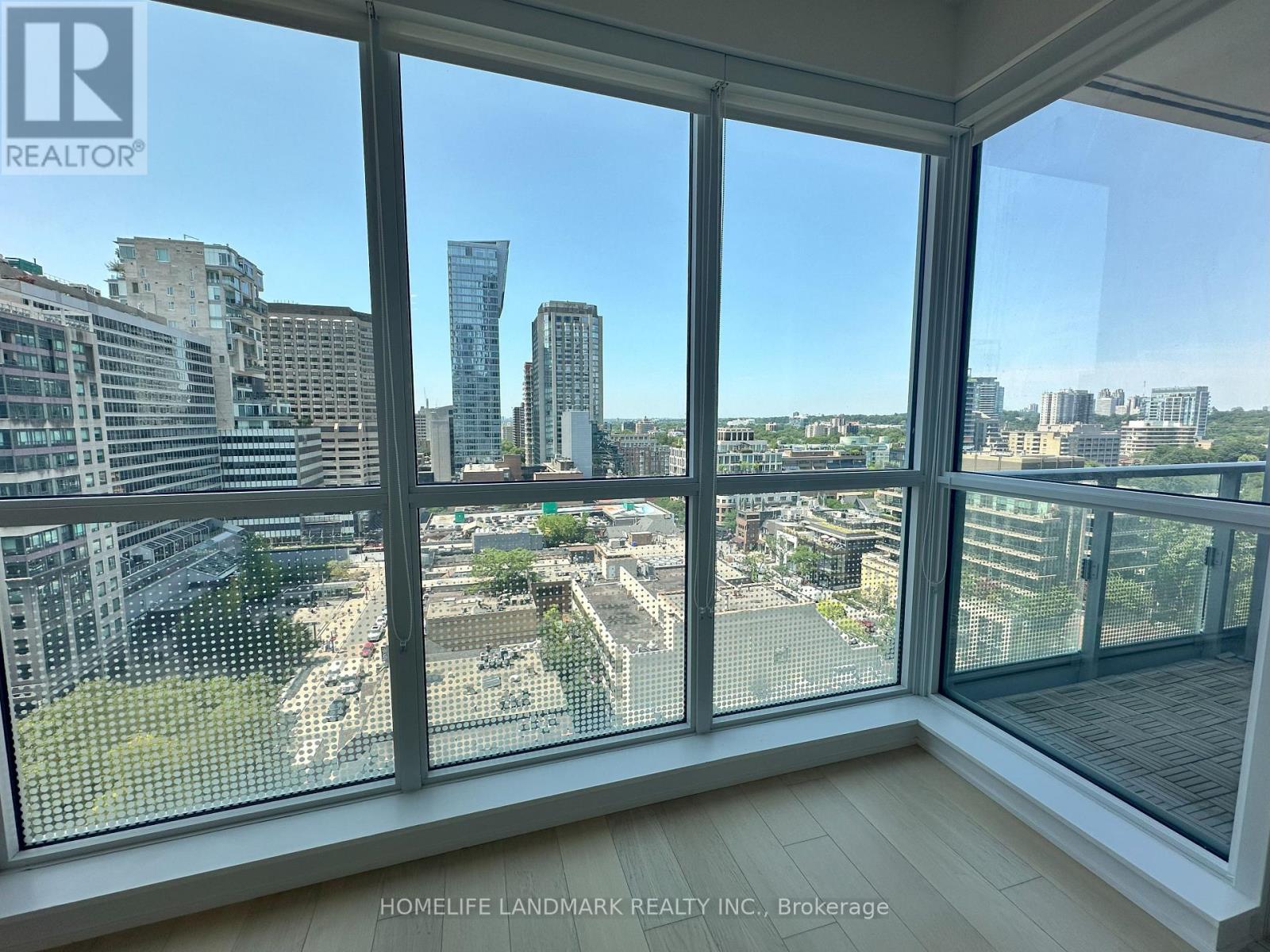 Photo 10 of 1403 88 Cumberland Street, Toronto ON