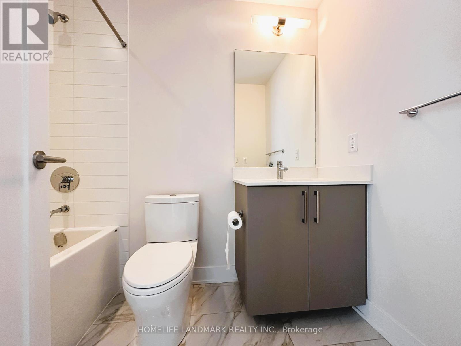 Photo 1 of 1403 88 Cumberland Street, Toronto ON