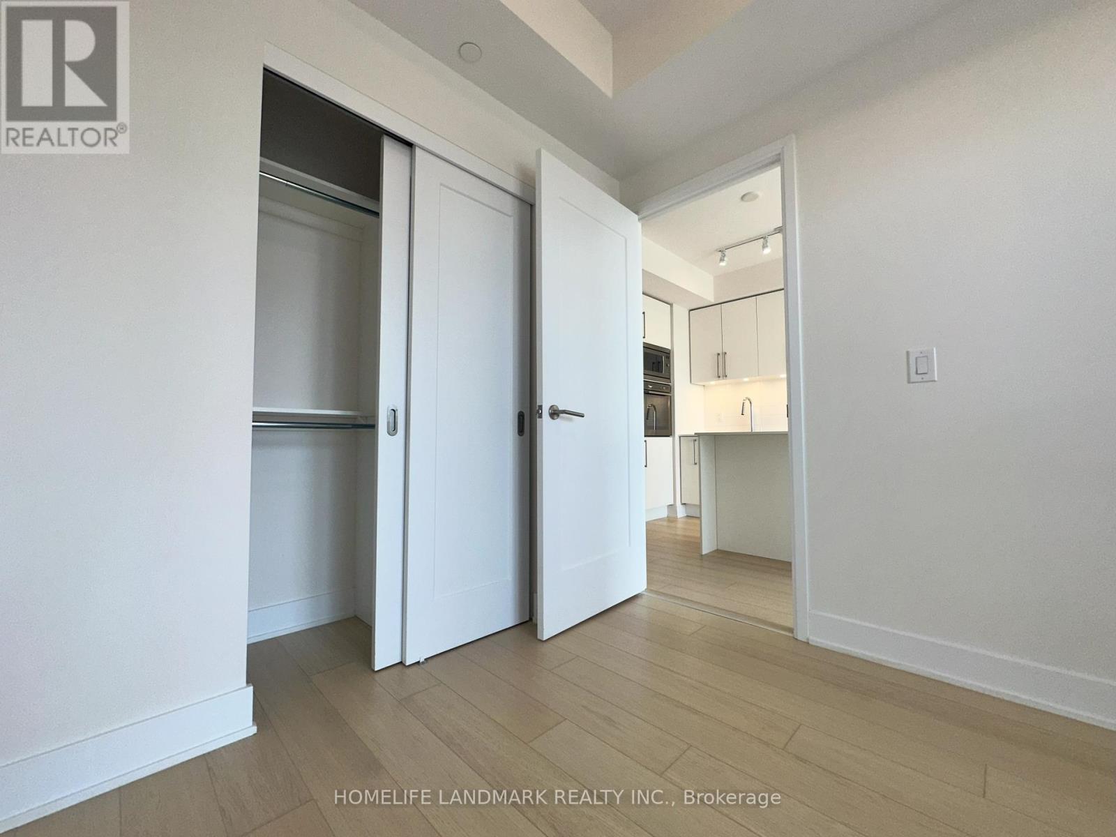 Photo 29 of 1403 88 Cumberland Street, Toronto ON
