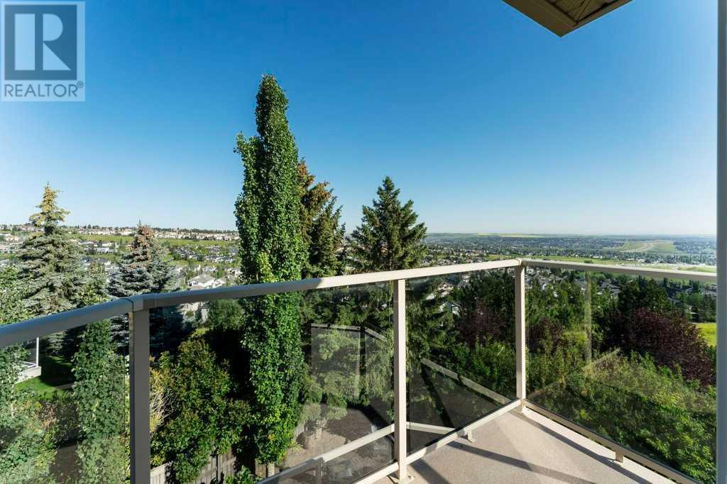 Single Family House for Sale in  Edgebrook Circle NW Edgemont Calgary 