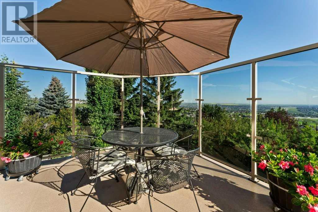 Single Family House for Sale in  Edgebrook Circle NW Edgemont Calgary 