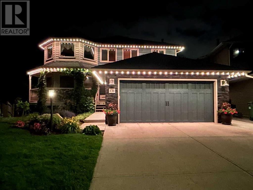 Single Family House for Sale in  Edgebrook Circle NW Edgemont Calgary 