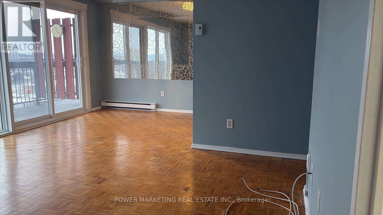 Photo 3 of 1604 158 B Mcarthur Avenue, Ottawa ON