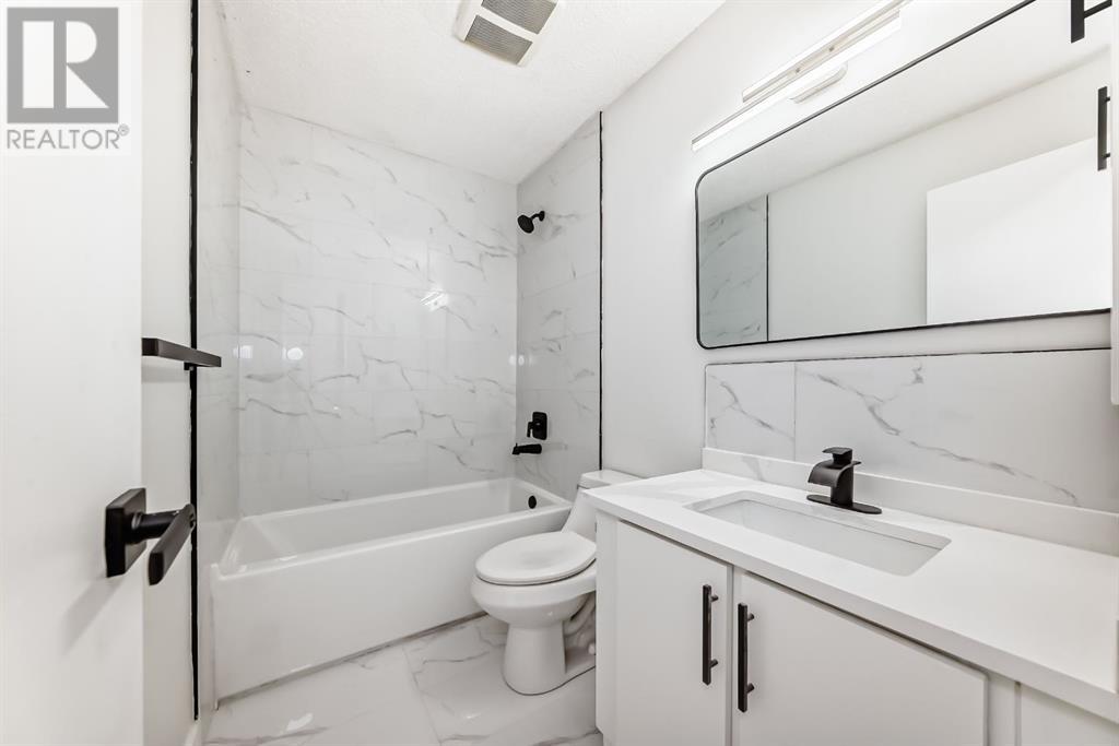 Single Family House 4 Level for Sale in  Bernard Place NW Beddington Heights Calgary 