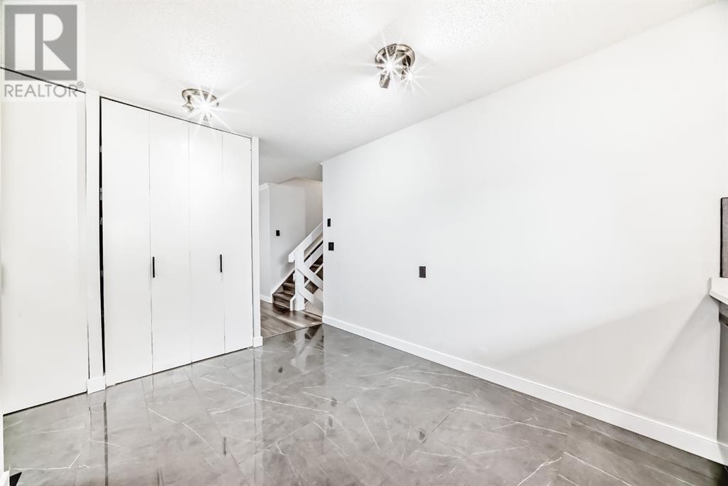 Single Family House 4 Level for Sale in  Bernard Place NW Beddington Heights Calgary 