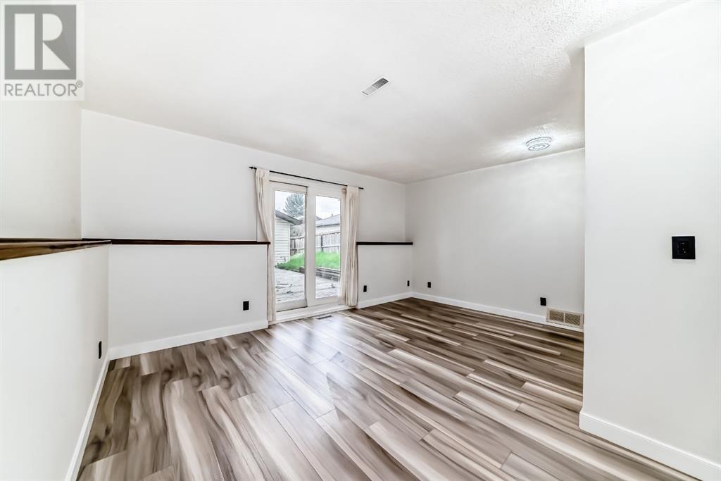 Single Family House 4 Level for Sale in  Bernard Place NW Beddington Heights Calgary 