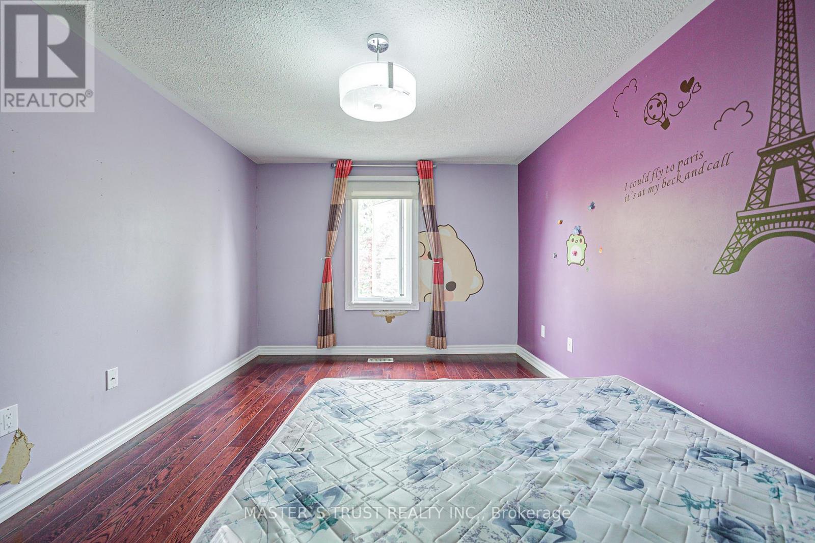 Photo 34 of 24 Queensgate Court, Markham ON