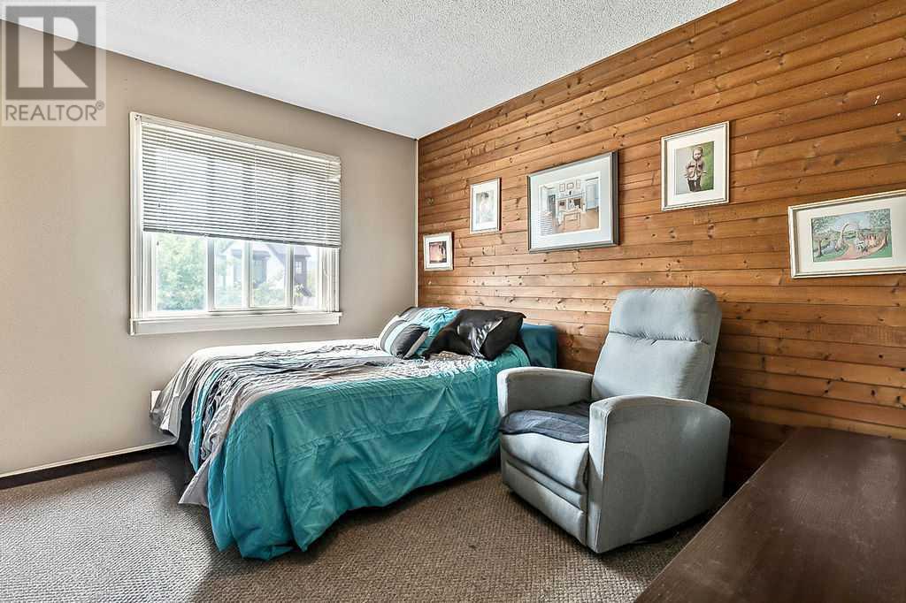 Single Family House Bungalow for Sale in   Avenue NW Montgomery Calgary 