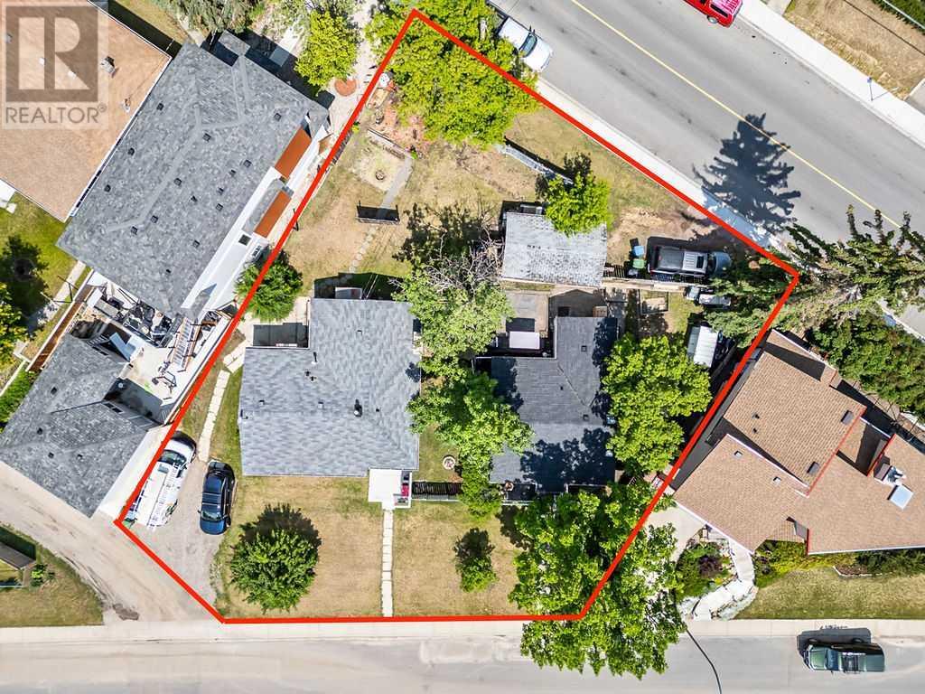 Single Family House Bungalow for Sale in   Avenue NW Montgomery Calgary 