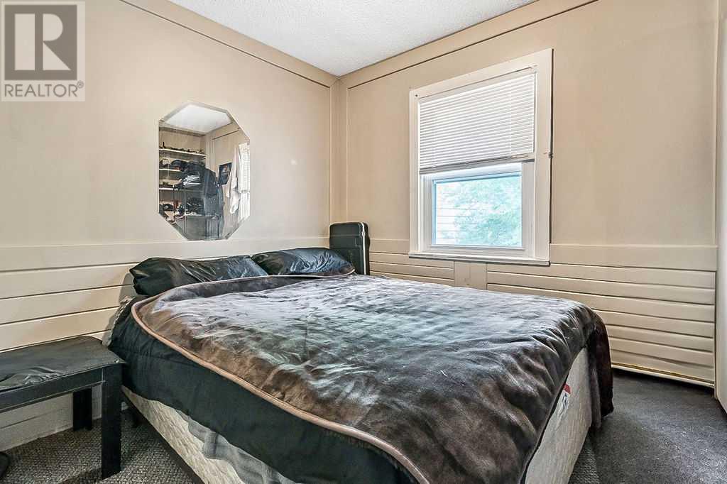 Single Family House Bungalow for Sale in   Avenue NW Montgomery Calgary 