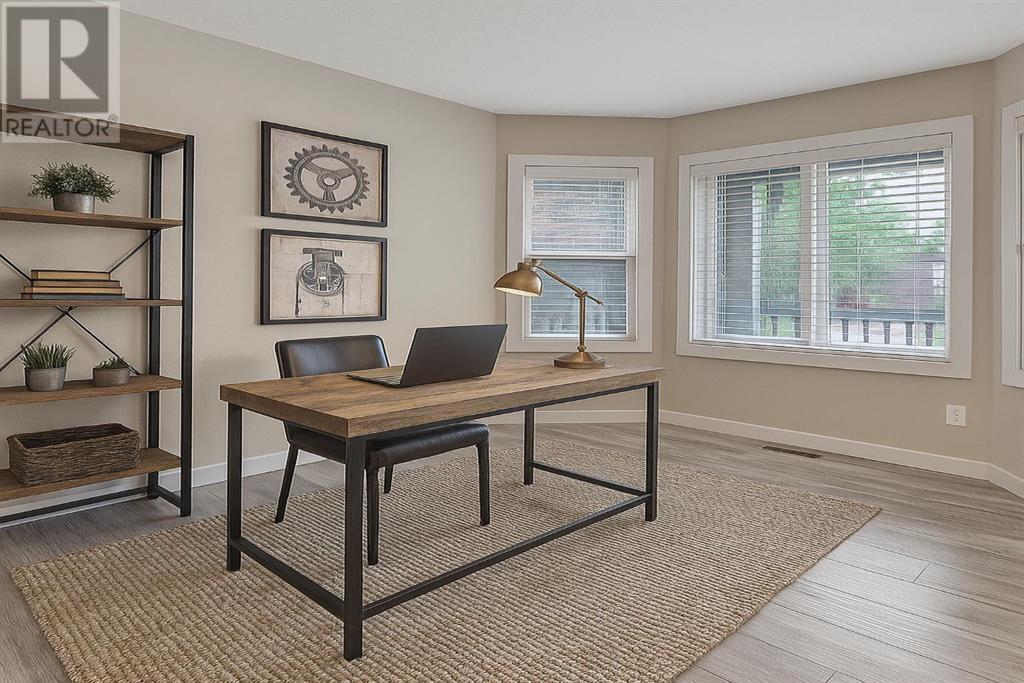 Single Family House for Sale in  Erin Meadow Close SE Erin Woods Calgary 