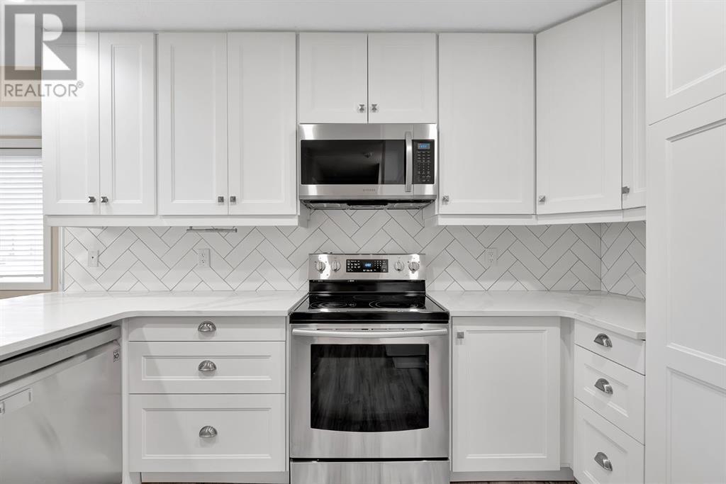 Single Family House for Sale in  Erin Meadow Close SE Erin Woods Calgary 