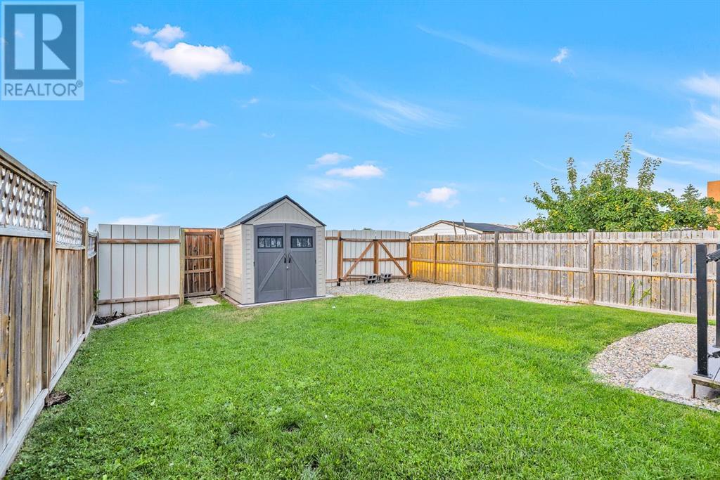 Single Family House for Sale in  Erin Meadow Close SE Erin Woods Calgary 