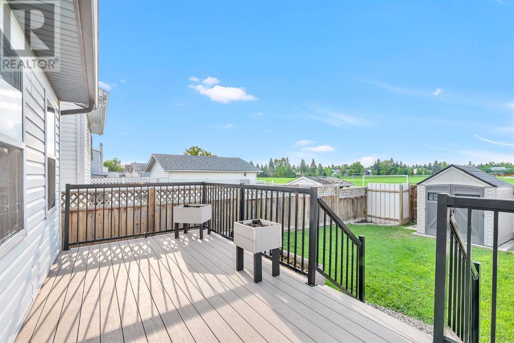 Single Family House for Sale in  Erin Meadow Close SE Erin Woods Calgary 
