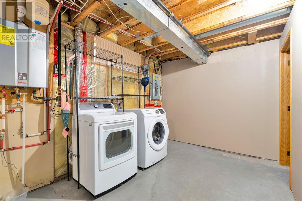 Single Family House for Sale in  Erin Meadow Close SE Erin Woods Calgary 