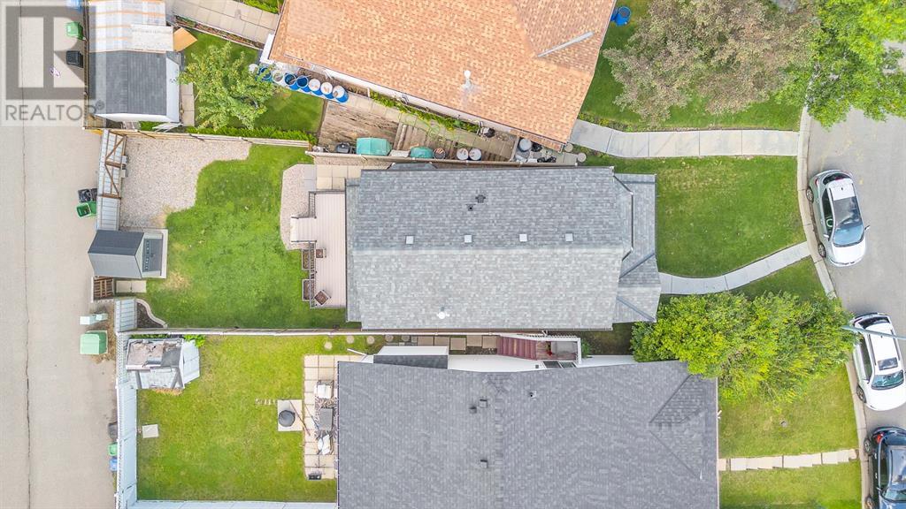 Single Family House for Sale in  Erin Meadow Close SE Erin Woods Calgary 