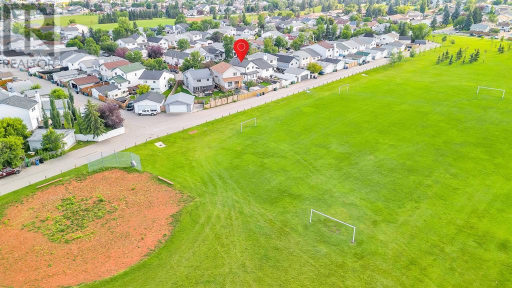 Single Family House for Sale in  Erin Meadow Close SE Erin Woods Calgary 