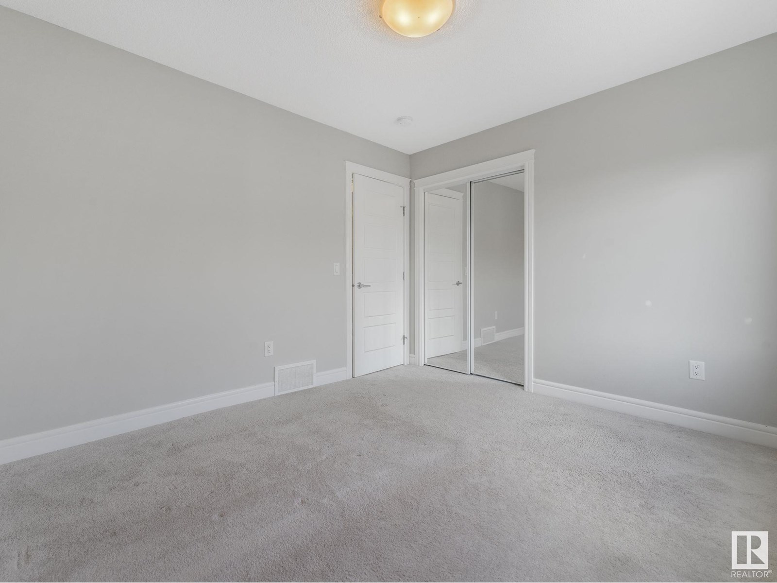 Photo 31 of 66 446 Allard Bv Sw, Edmonton AB