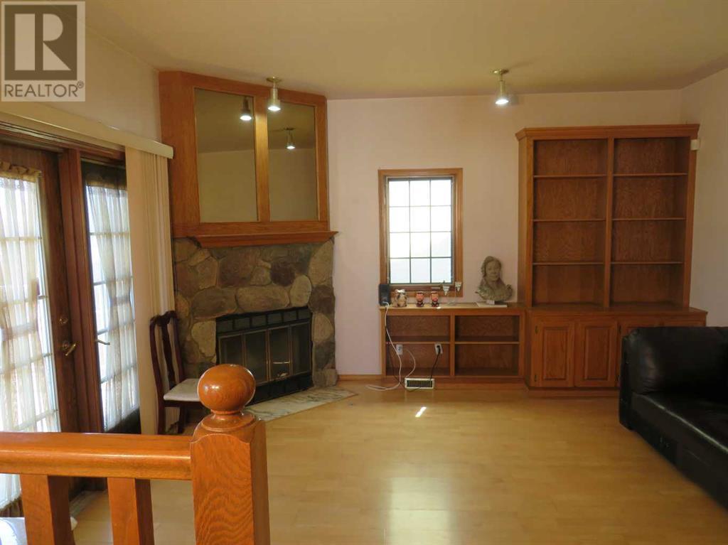Single Family House for Sale in  La Valencia Gardens NE Monterey Park Calgary 