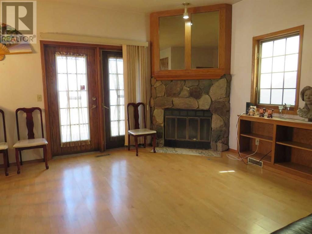 Single Family House for Sale in  La Valencia Gardens NE Monterey Park Calgary 