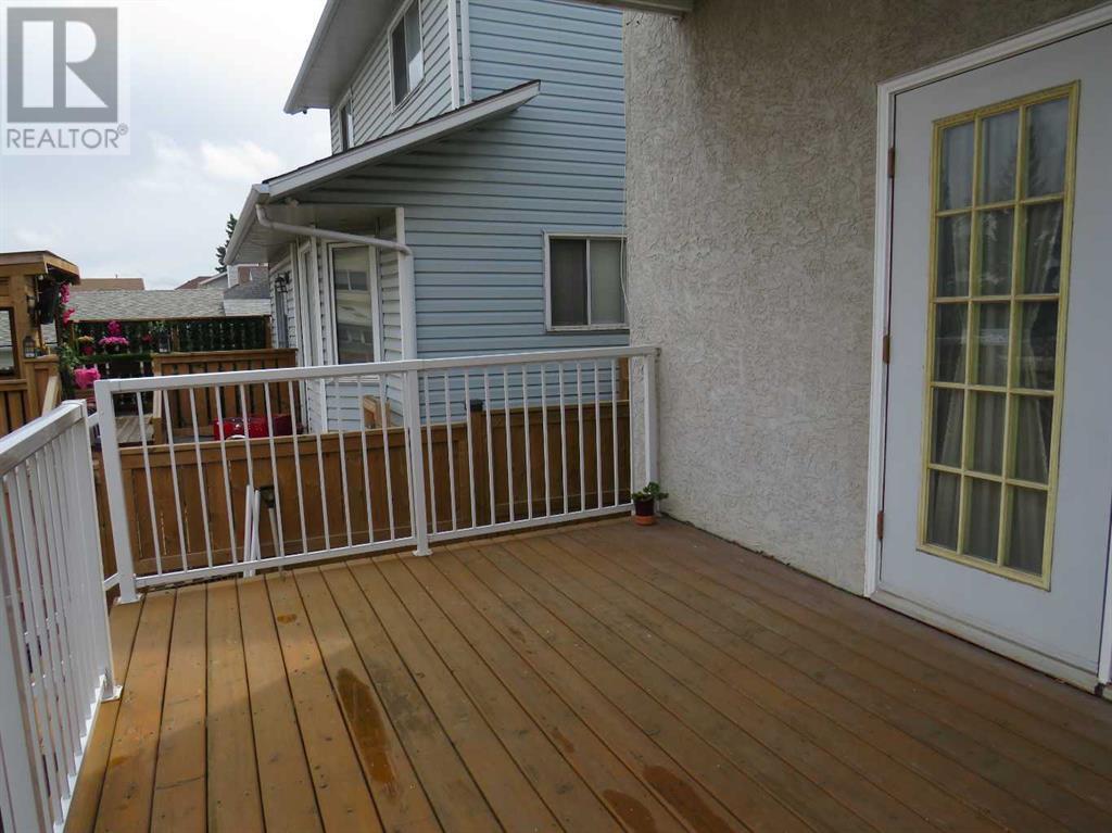 Single Family House for Sale in  La Valencia Gardens NE Monterey Park Calgary 