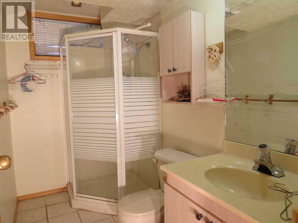 Single Family House for Sale in  La Valencia Gardens NE Monterey Park Calgary 